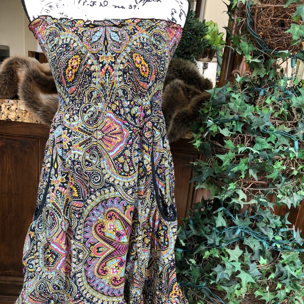 Summer Dress With Stretchy Sleeveless Tank